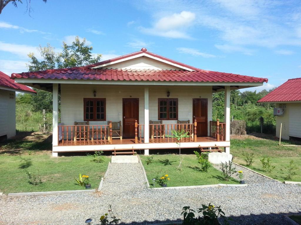 Smile Resort Mae Rim Buitenkant foto