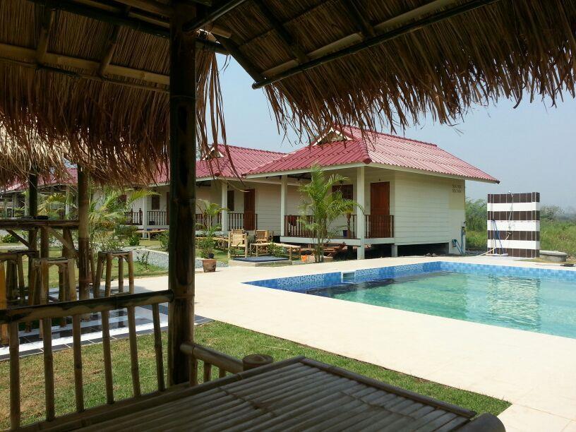 Smile Resort Mae Rim Buitenkant foto
