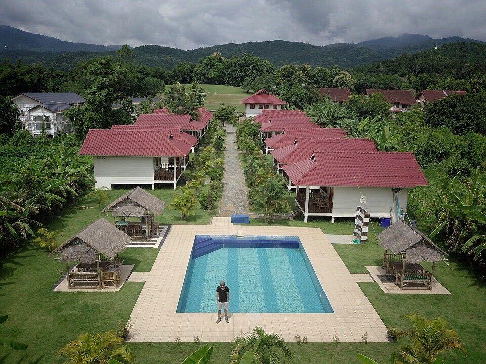 Smile Resort Mae Rim Buitenkant foto