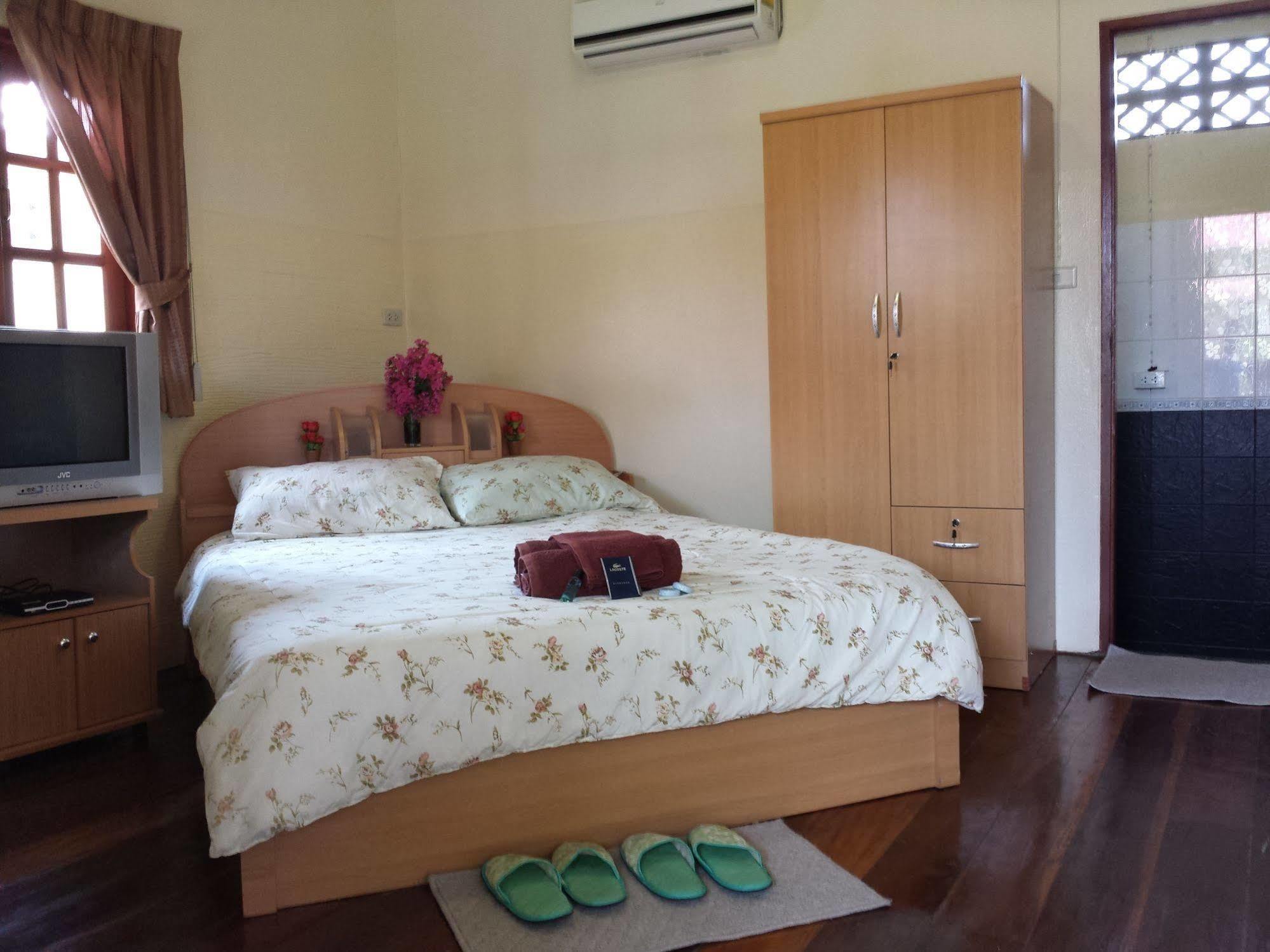 Smile Resort Mae Rim Buitenkant foto